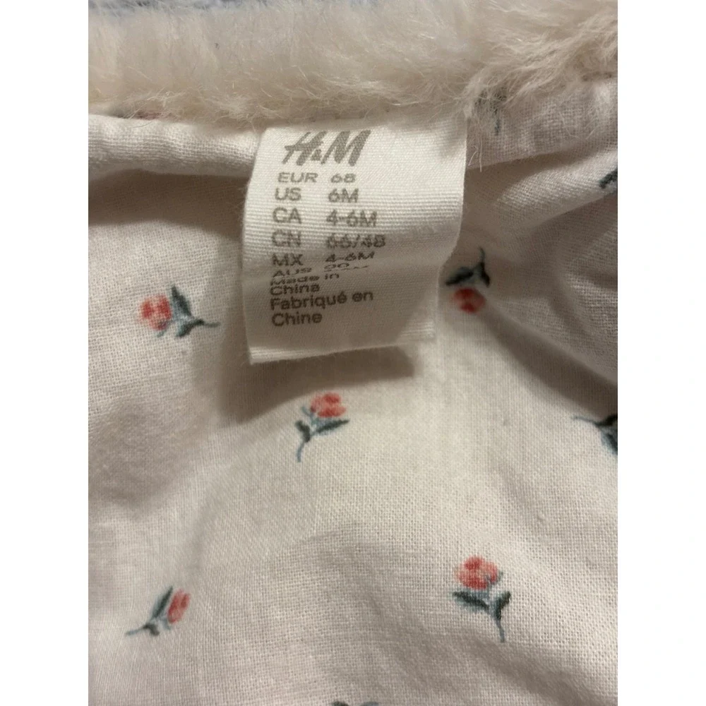 H&M Faux Fur Vest Sleeveless Button Up Cream‎ Beige Girl's Size 4-6M EUC cute